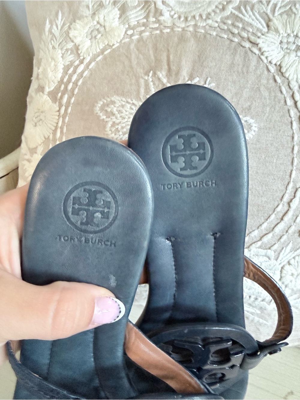 Tory Burch navy blue miller sandals - Picture 4 of 7